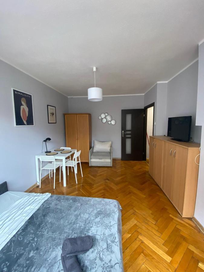 Apartment Night Host Matejki 4 Free Parking